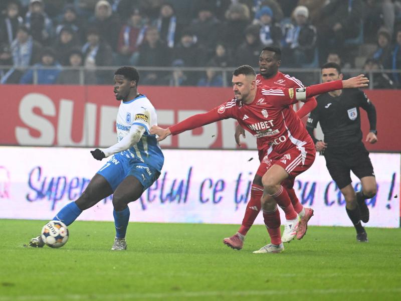 Universitatea Craiova se impune cu FC Botoșani și urcă din nou pe primul loc